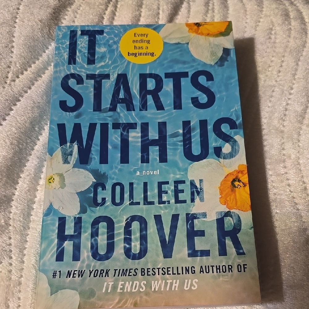 Colleen Hoover 'It Starts With Us' Book